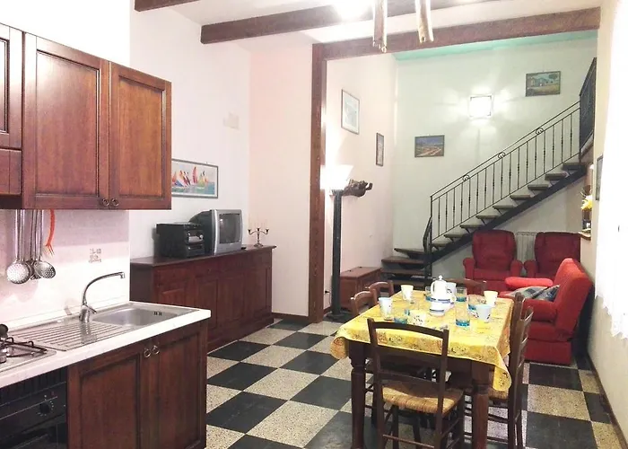 Ca Delle Rondini Civezza