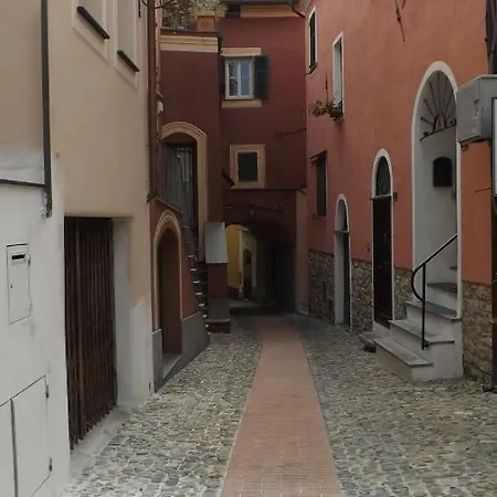 Ca Delle Rondini 펜션