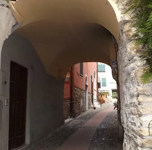 Ca Delle Rondini 펜션